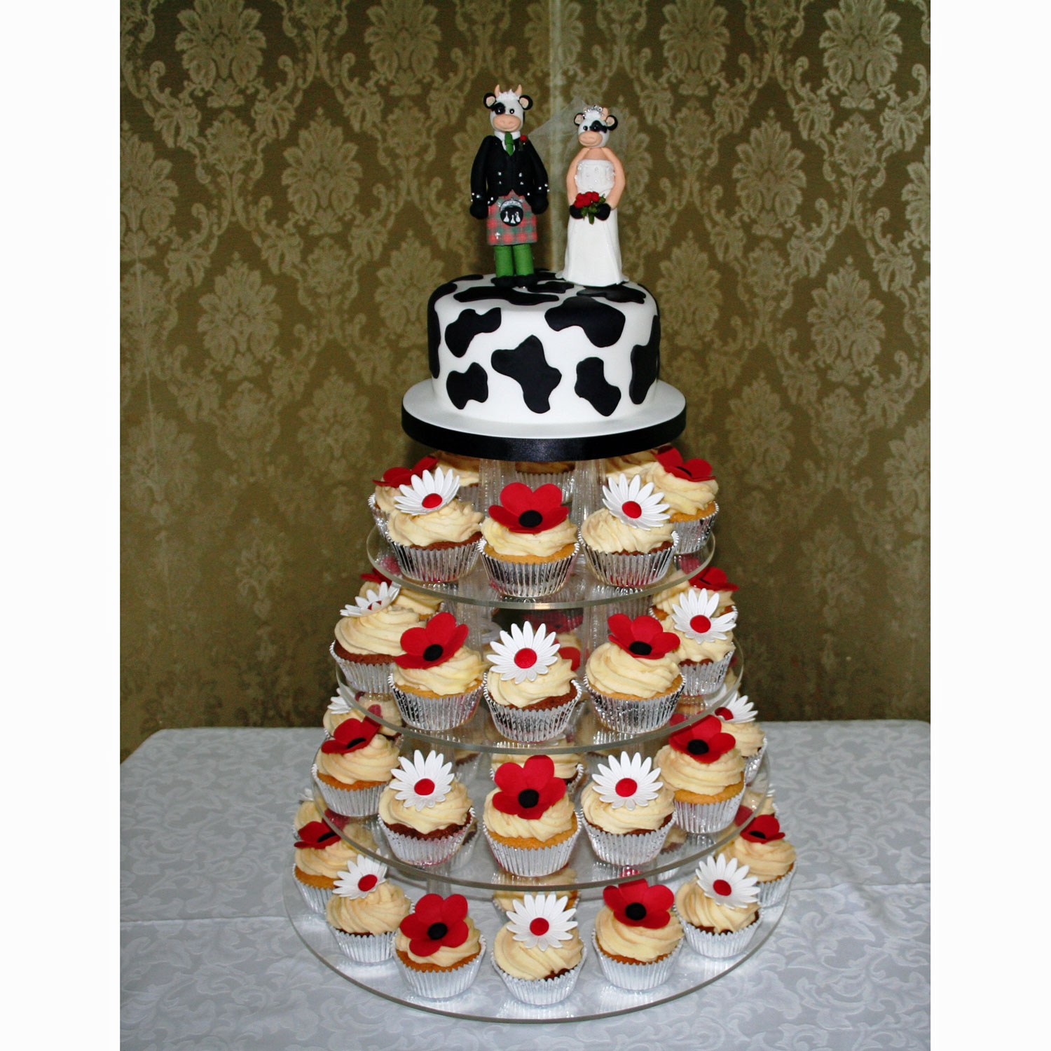 Cupcakes with Bride and Groom Cows