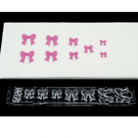 Sugarcraft Bows made using Clikstix Cutters