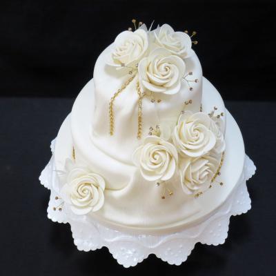 Dimaante Drape Wedding Cake